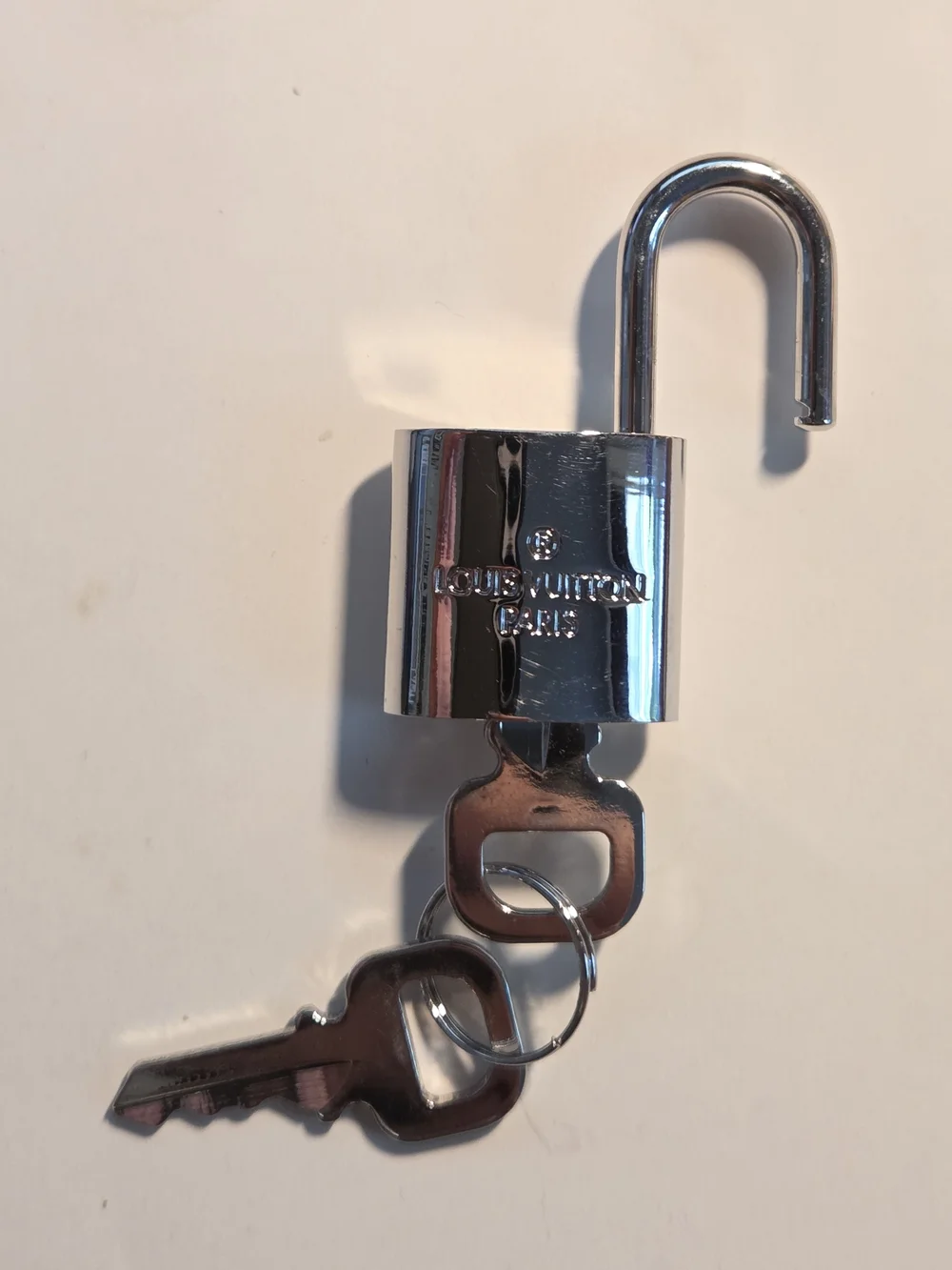 Authentic Louis Vuitton Polished Silver Lock & 2 Keys Set #315